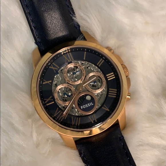 Brand New Fossil Mechanical Watch. Worn 10 times! - Picture 2 of 3